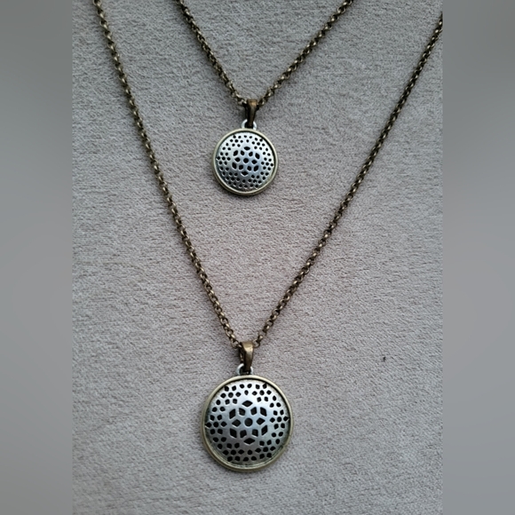 Two toned double stranded necklace - Picture 2 of 7